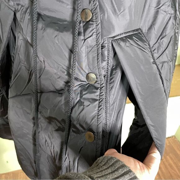 Aakasha Asymmetric Quilted Black Hooded Poncho Waterproof Windproof Shawl A07521 - Picture 3 of 8